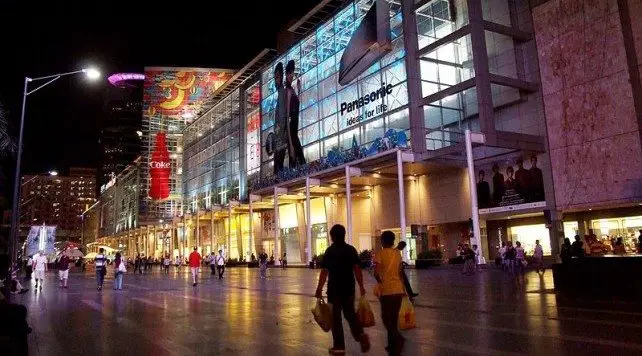 Top 10 Largest Shopping Malls In The World Top 10 Largest Shopping Malls In The World