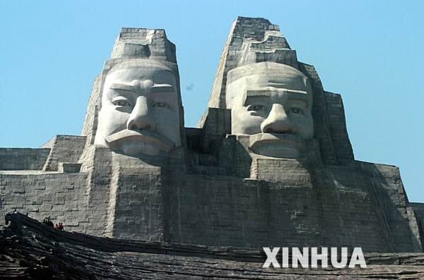 Top 10 Tallest Statues From Around The World