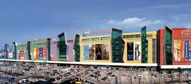 Top 10 Largest Shopping Malls In The World