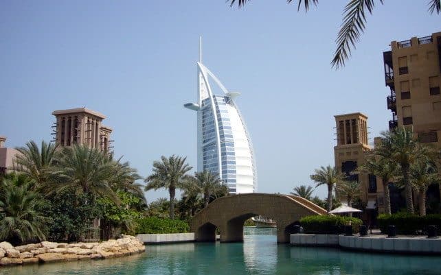 Dubai: Respecting Uae Dress Code While On Holiday Dubai: Respecting Uae Dress Code While On Holiday
