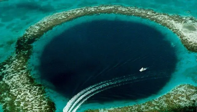 The World’s Top 10 Best Dive Sites The World’s Top 10 Best Dive Sites